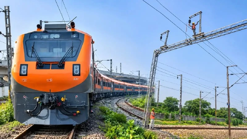 Delhi-Mumbai Corridor: Chhata Substation Boosts Speed to 200 kmph