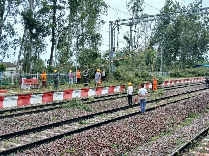 Storm Hits Nepalgunj-Gonda Route: Train Services Suspended