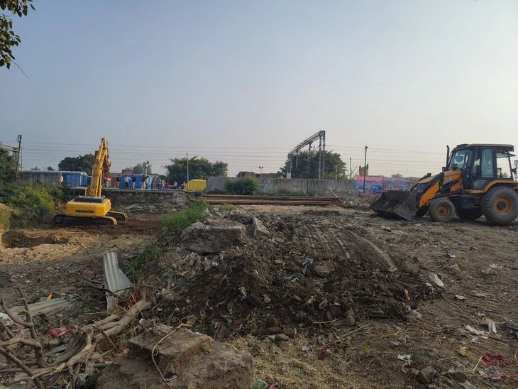 Loni Relief: Behta Band Fatak Underpass Work Starts!