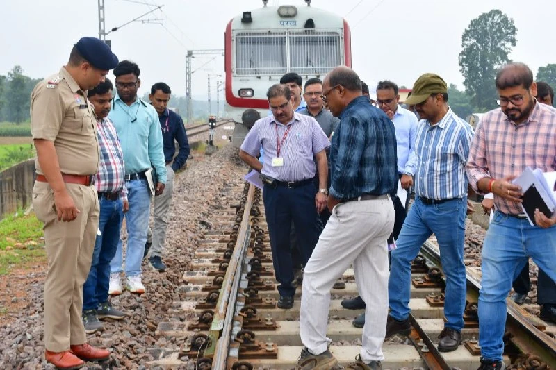 110 km/h Speed Trial Success: Raoghat-Tadoki Electrified Line Clears CRS Inspection!