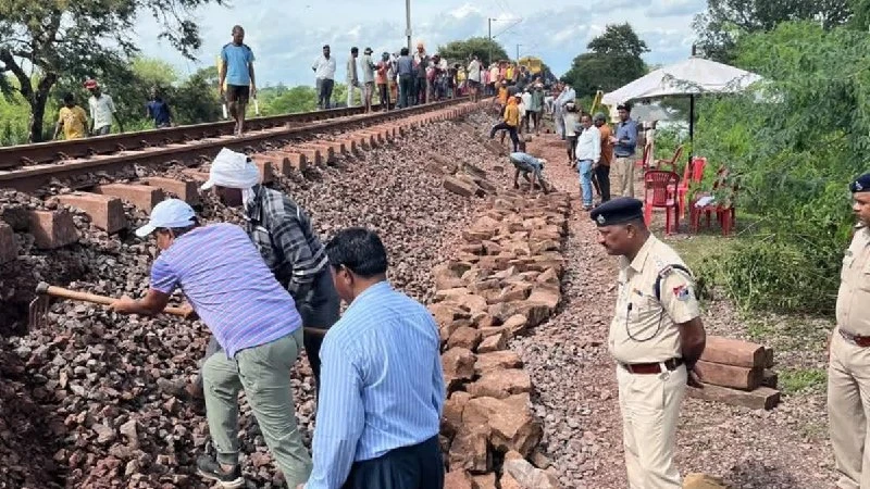 Chhattisgarh Track Collapse: Major Rail Disruptions in Balod