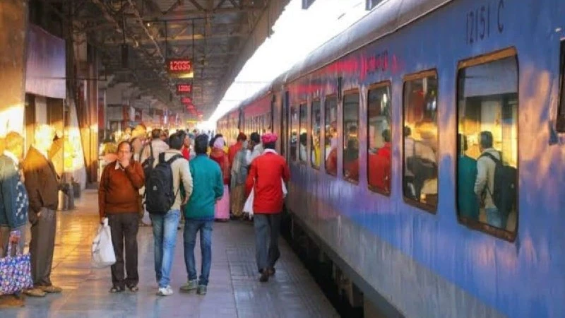 Southern Railway Mobile Nuisance: Strict Fines Imposed