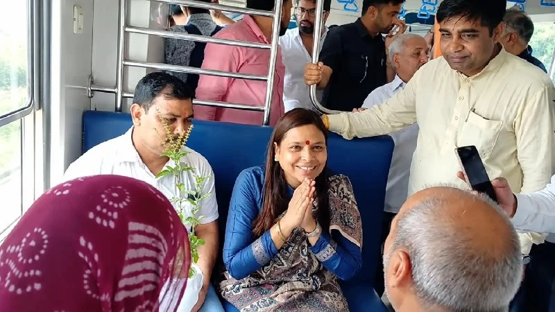 NaMo Green Rail: Archana Gupta Rides India's First Hydrogen Train!
