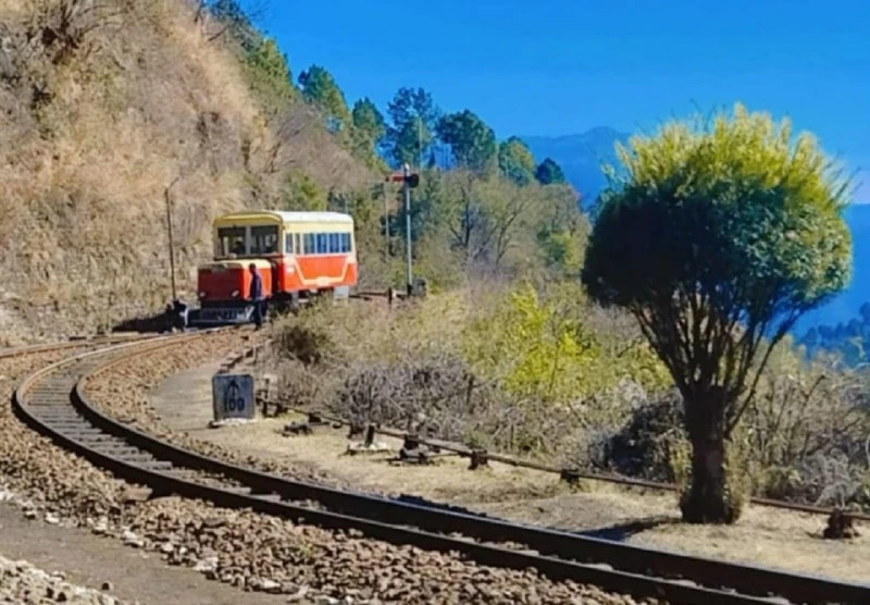 Gaya-Dhanbad Rail Upgrade: Rs 340 Crore Project to Add 3rd & 4th Tracks!