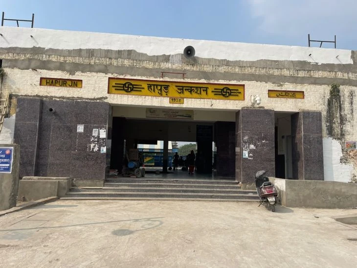 Moradabad-Ghaziabad MEMU Services Suspended: 10-Day Cancellation Alert!