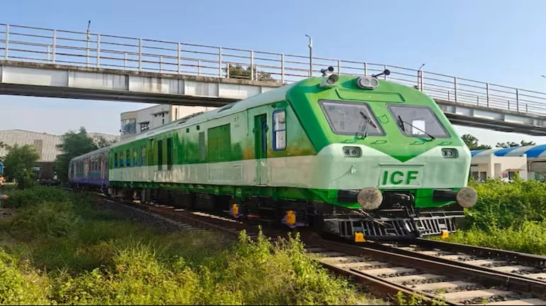 India's First LNG Train Launched: ₹1,542Cr Gujarat Projects