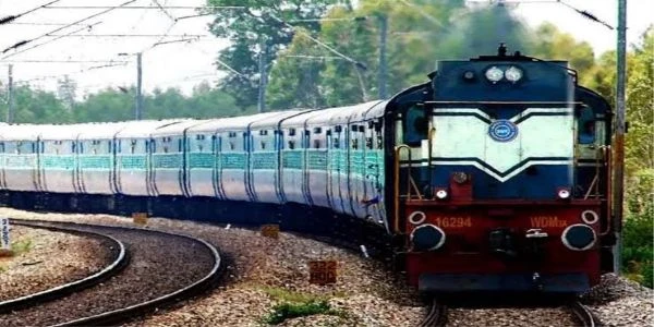 SER Announces Durga Puja Special Trains to Ease Festive Rush