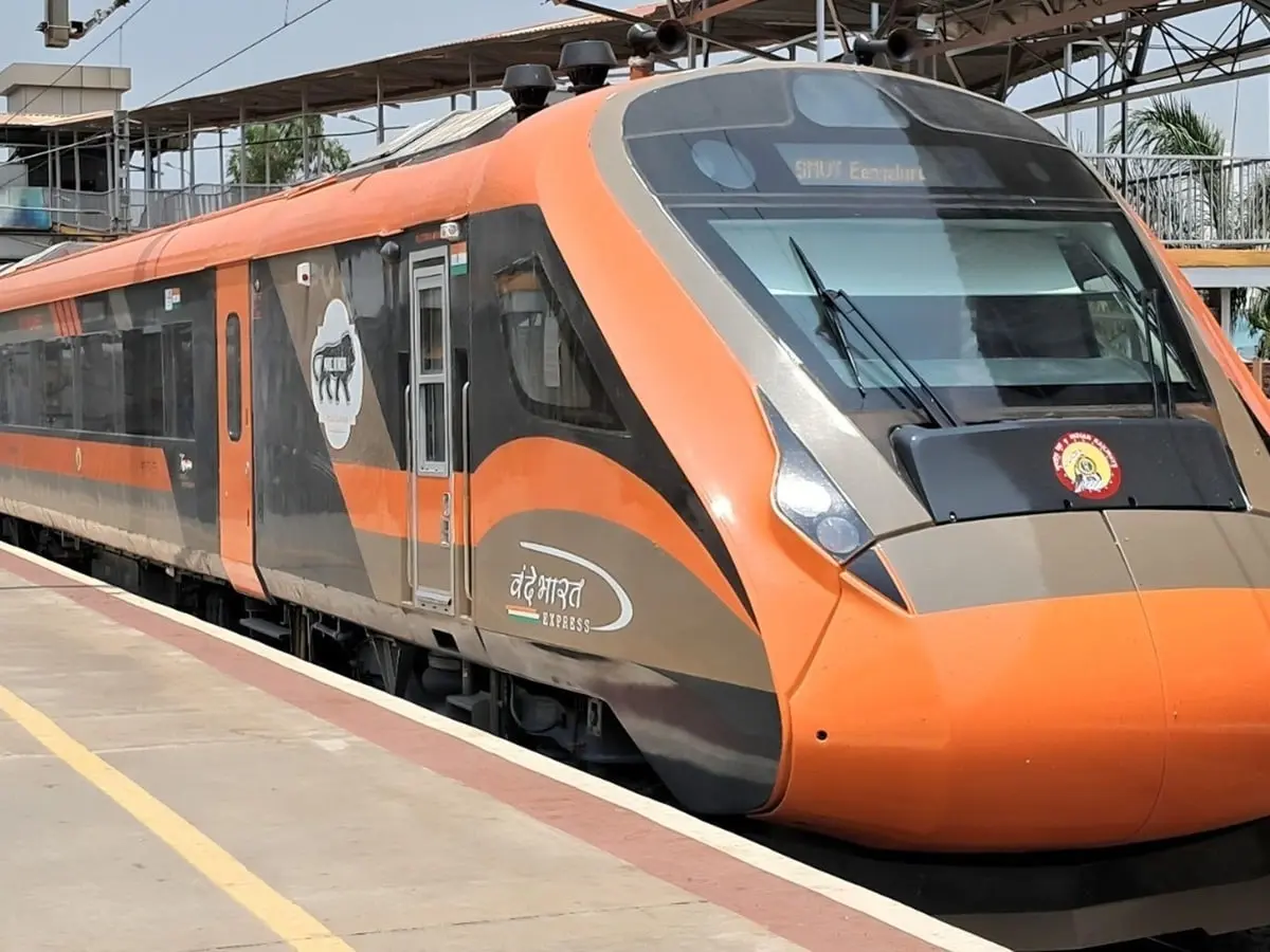 Danapur-Jogbani Vande Bharat Express Booking Begins; Fares Set for Various Classes and Destinations