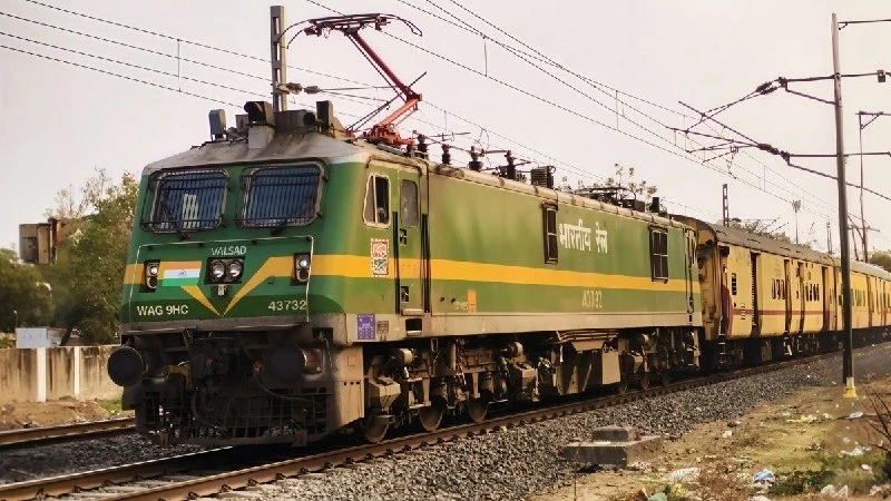 Northern Railway implements 10 day traffic block at Ghaziabad station canceling 18 trains