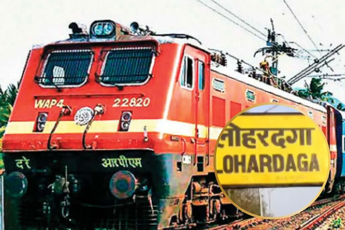Train Operations Suspended at Lohardaga Railway Station, Passengers Face Increasing Hardships due to Bridge Crack.