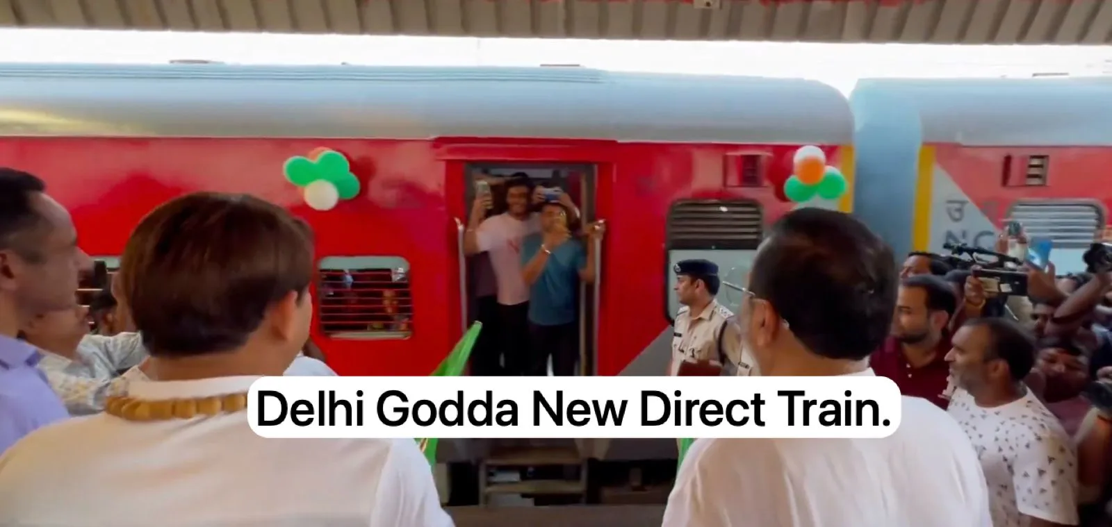 Nishikant Dubey Flagged New Train For Delhi And Godda via Key Route. 14049/14050 Schedule and Stoppage List is Here.