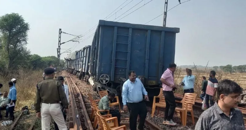Major Freight Train Derails Near Rajkharasawan Station, Southeast Railway; No Casualties Reported, Recovery Efforts Underway to Restore Service Soon.