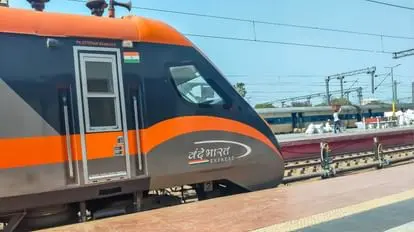 Vande Bharat Train Achieves 160 km/h Speed for First Time in Prayagraj’s Mitawali-Mandarak Section
