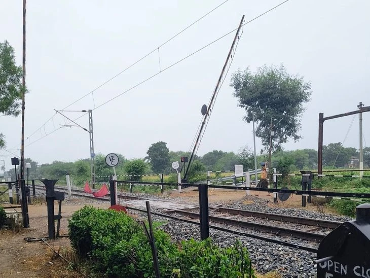 Railway Gate 12 on Kapasan Chittorgarh Line Faces Potential Closure This Tuesday