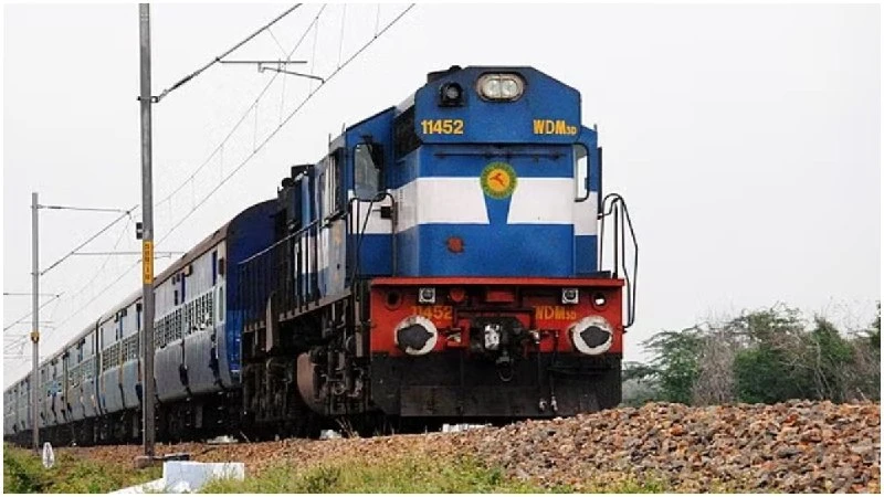 Delhi Consumer Commission penalizes Indian Railways for downgrading passenger ticket without notice