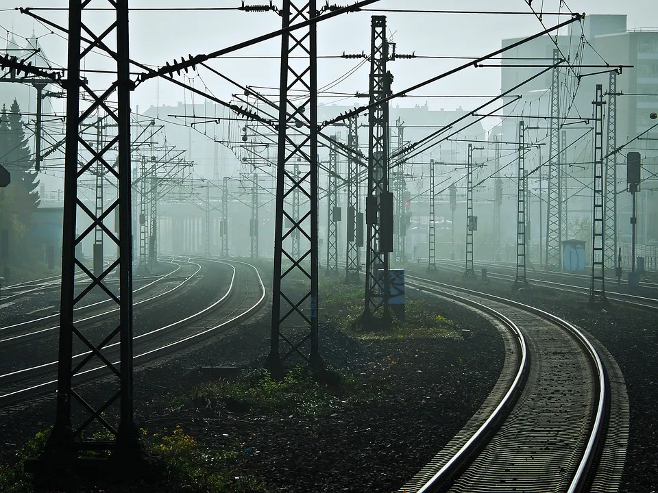 Agra Railway Division to Receive Two Vande Metro Trains and One Vande Bharat Express Soon.