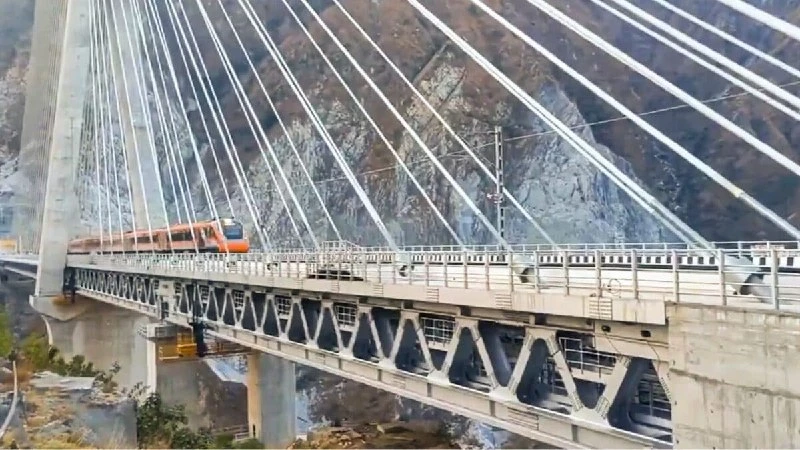 Indian Railways develops standard gauge Vande Bharat prototype for global export markets
