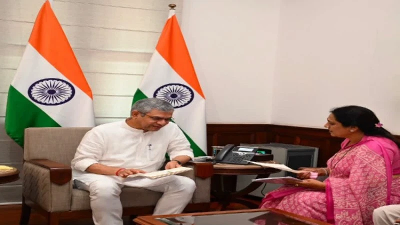 Sagar MP seeks new rail lines to improve connectivity in Bundelkhand region