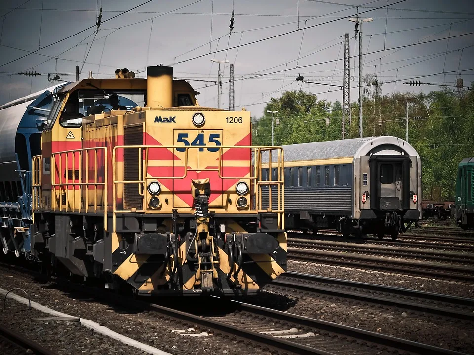 Collision Between Two Freight Trains Near Pambhipur, Fatehpur Disrupts Railway Operations; Investigation Underway by Officials After Minor Incident.
