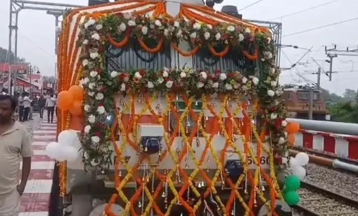 New Ramnagar Dehradun Express Service Enhances Rail Connectivity Between Uttarakhand and Uttar Pradesh