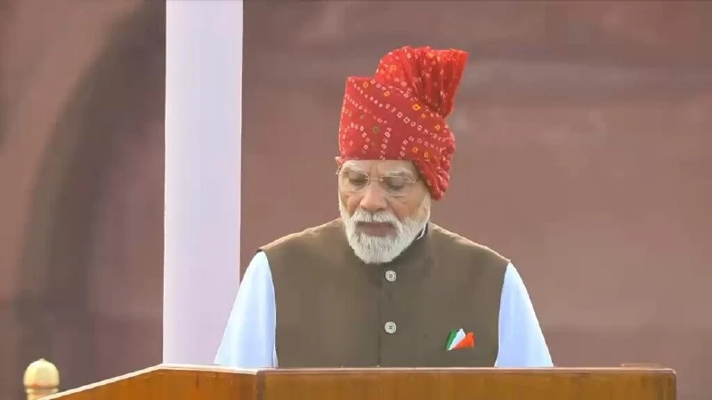 Prime Minister Modi outlines vision for high speed rail and national connectivity