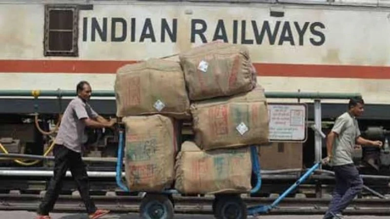 Indian Railways enforces strict luggage limits and online booking rules for passengers