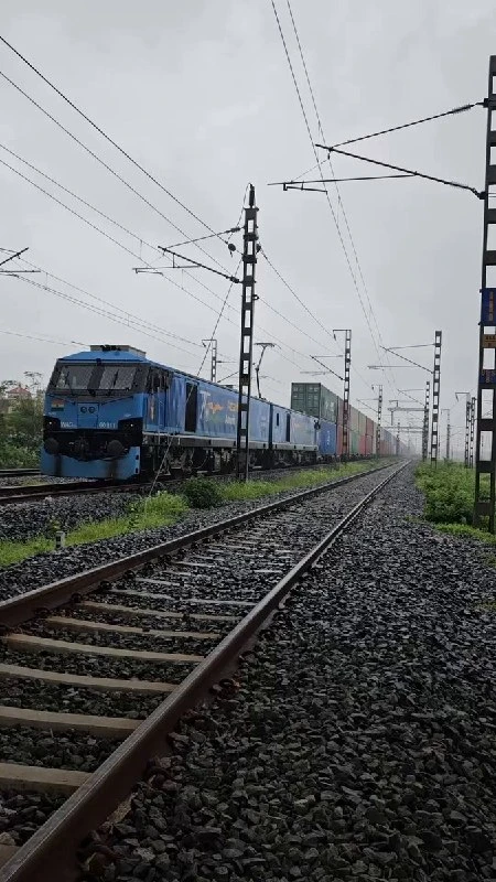 Indian Railways launches first long haul double stack container train on Western Dedicated Freight Corridor
