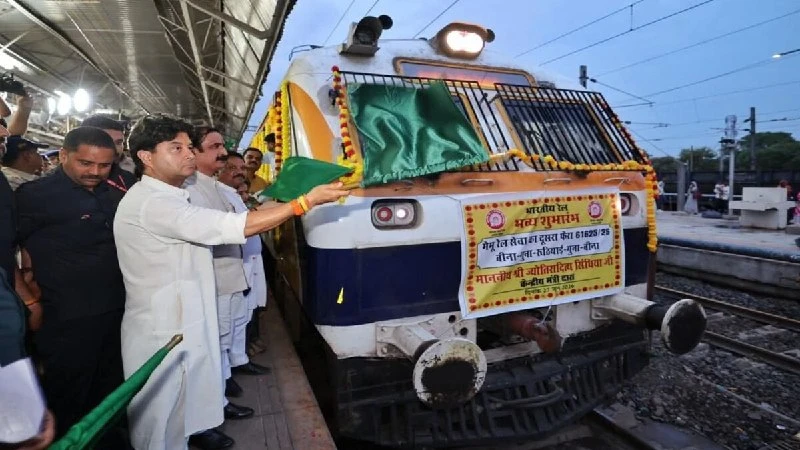 Indian Railways revises Bina Ruthiyai MEMU train schedule for better passenger connectivity