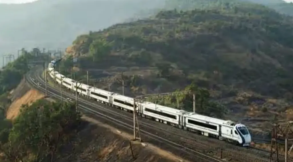 Indian Railways Modernizes Tracks, 78% Now Support Speeds Above 110 kmph, Vande Bharat Express Leads the Way