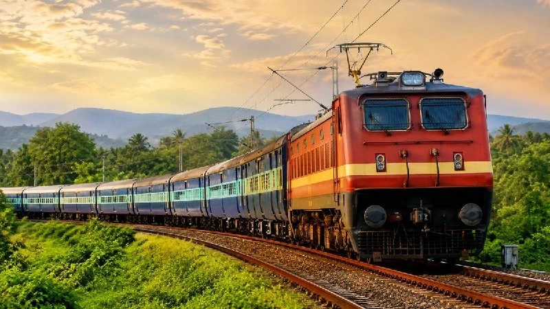 Indian Railways regularizes Dadar Gorakhpur Express with lower fares