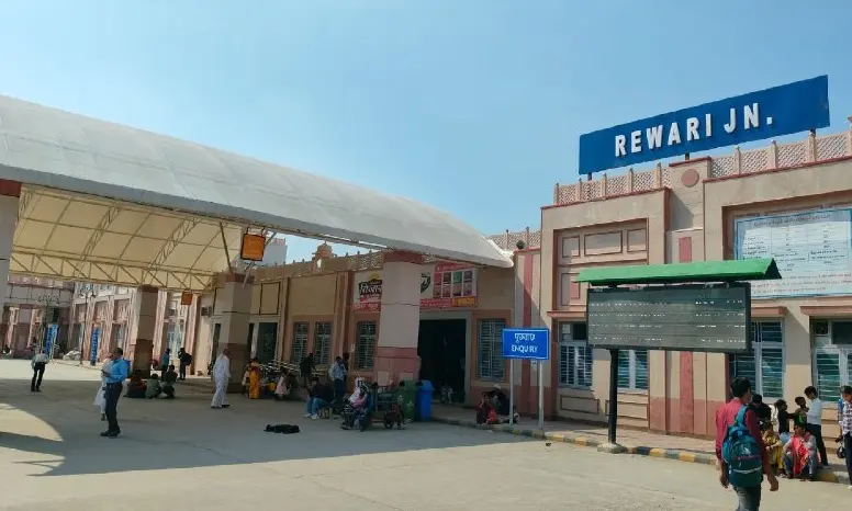 Rewari Junction Installs Five New Automatic Ticket Vending Machines for Faster Ticketing