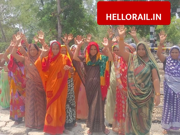 Chandauli Railway Gate: Protest erupts as Railway starts wall construction to close Barthi-Kamraur crossing