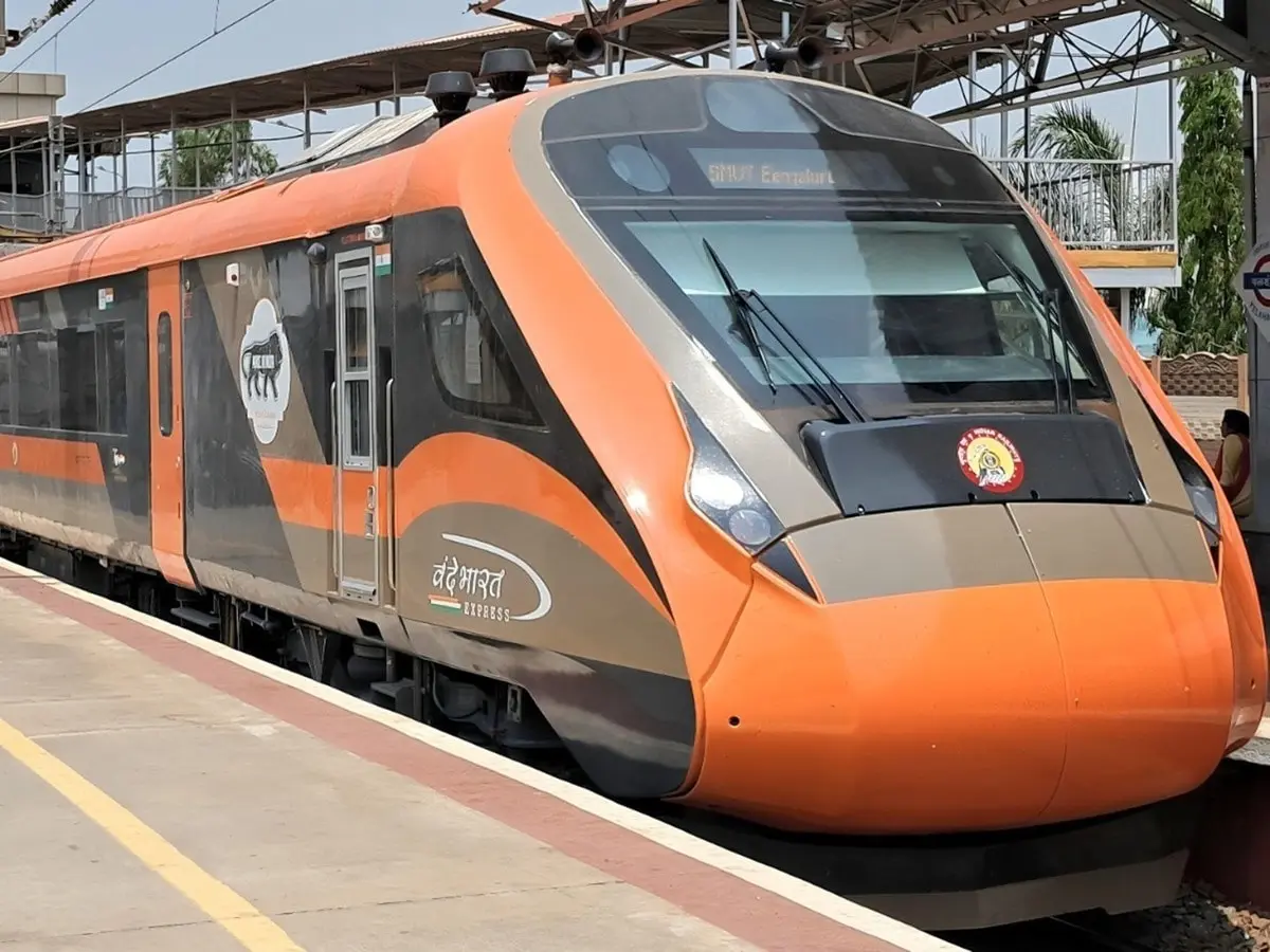 Delhi to Bihar: First Sleeper Vande Bharat Train Launching Soon, Promises 160 km/h Speed and Modern Amenities