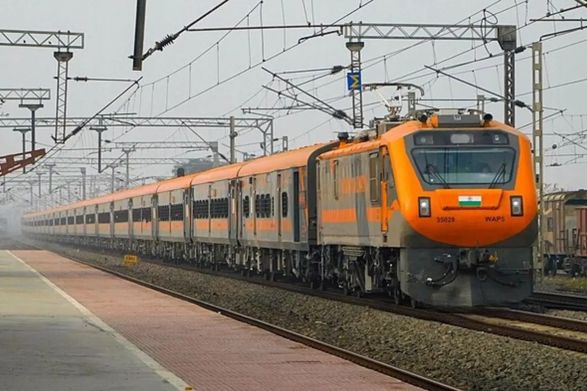 Amrit Bharat Express to Run Between Banaras and Siyalda Starting January 23, Making Kolkata Journey Easier