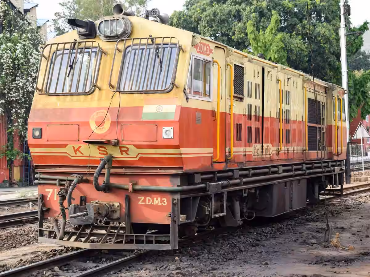 IRCTC Giving Ticket Booking Business with Minimal Investment and Earn Commissions.