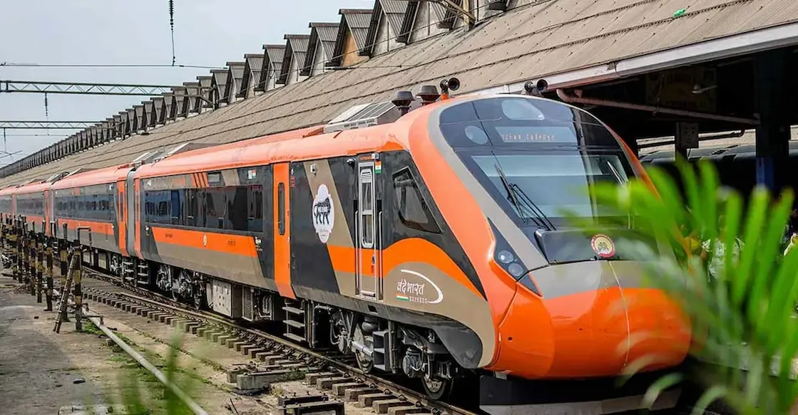 Southern Railway Faces Pressure to Cancel Vande Bharat Catering Contract After Complaints of Expired Juice and Wormy Dal Curry